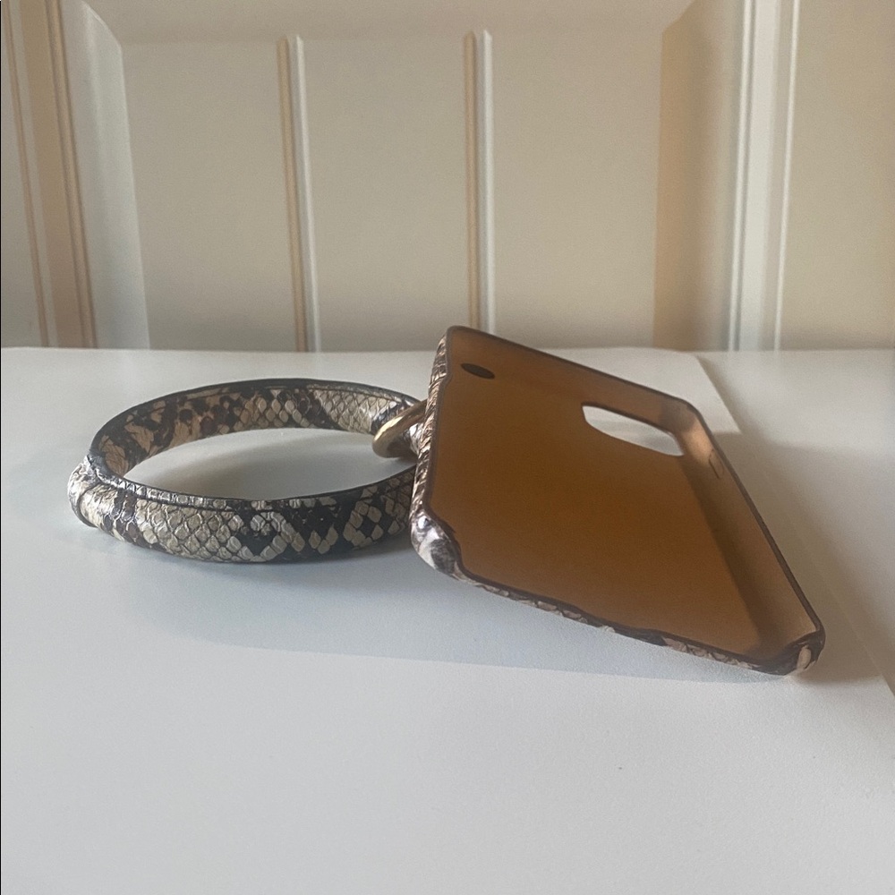 iPhone 11 Pro Max. Animal print phone case bundle - Picture 4 of 12
